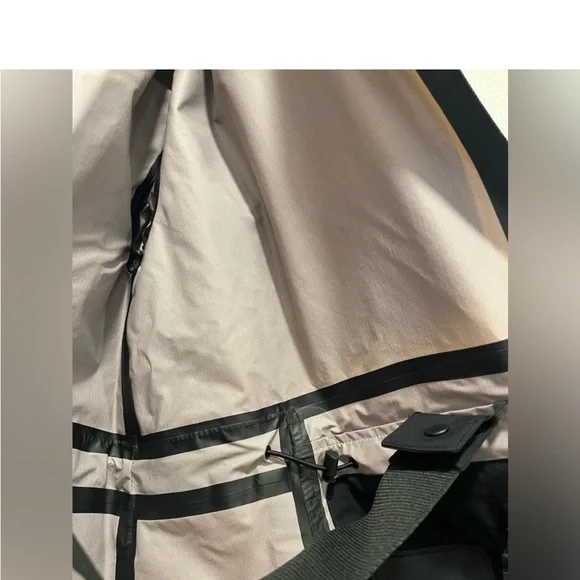 Adidas MYSHELTER RAIN.RDY PARKA BRAND NEW - Picture 9 of 14